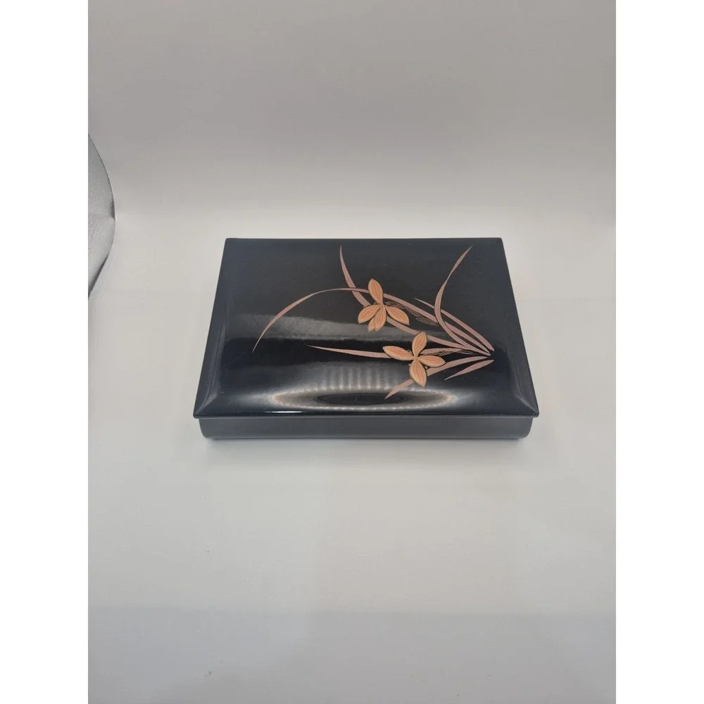 Laquerware Black Box With Painted Iris Design 7.25
